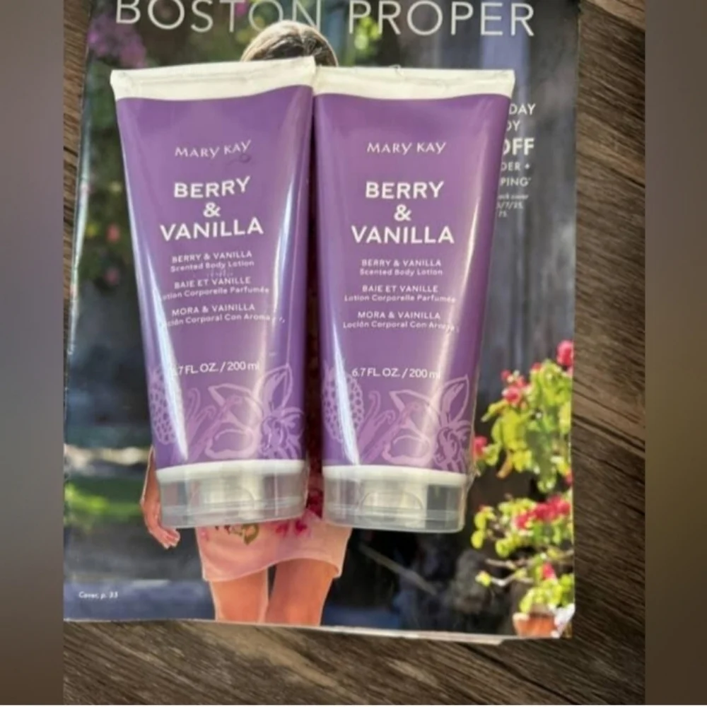 Mary Kay Berry & Vanilla Body Lotion - Purple